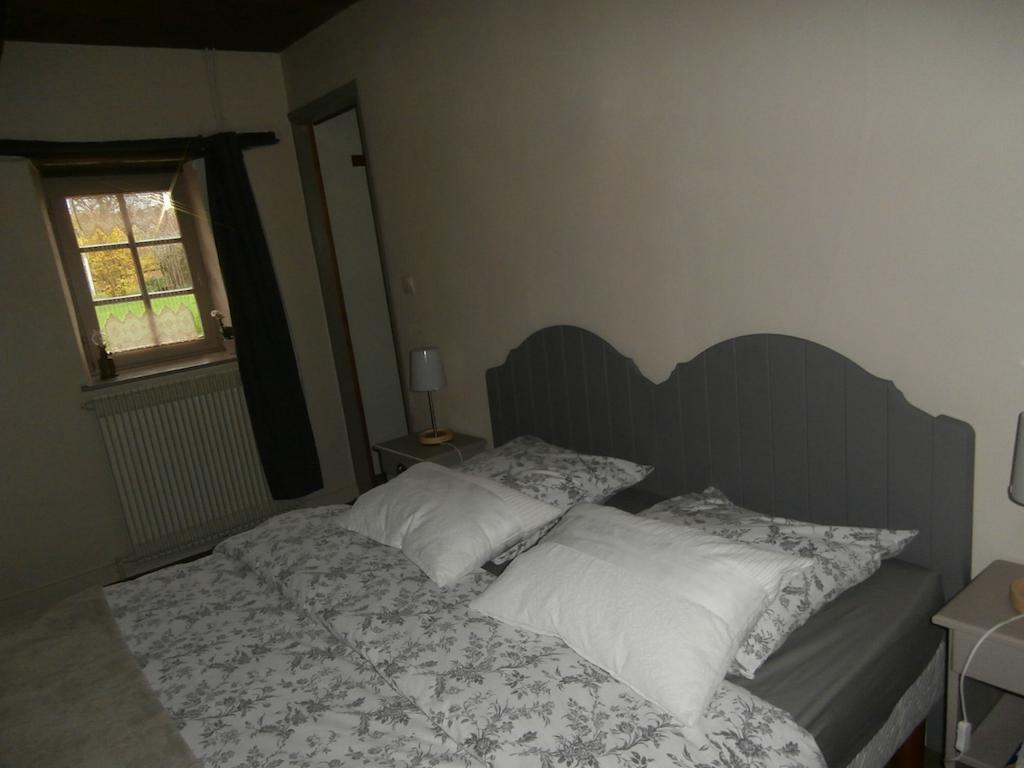 L'Apotheis Bed & Breakfast Saint-Thegonnec Loc-Eguiner Room photo