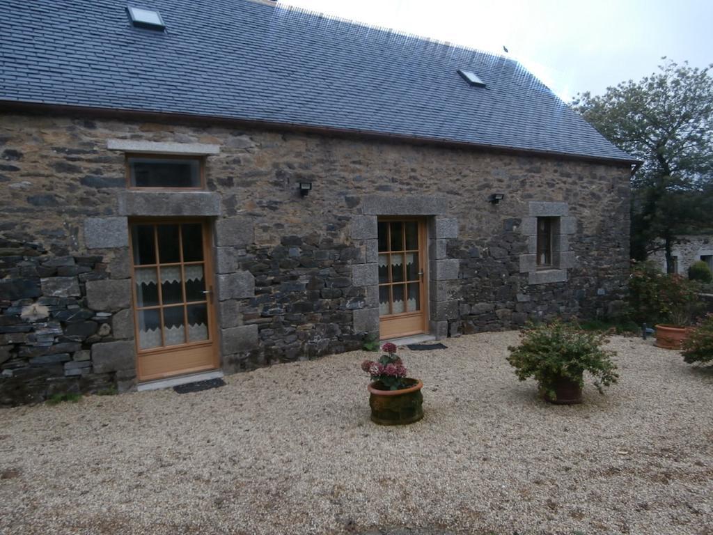 L'Apotheis Bed & Breakfast Saint-Thegonnec Loc-Eguiner Room photo